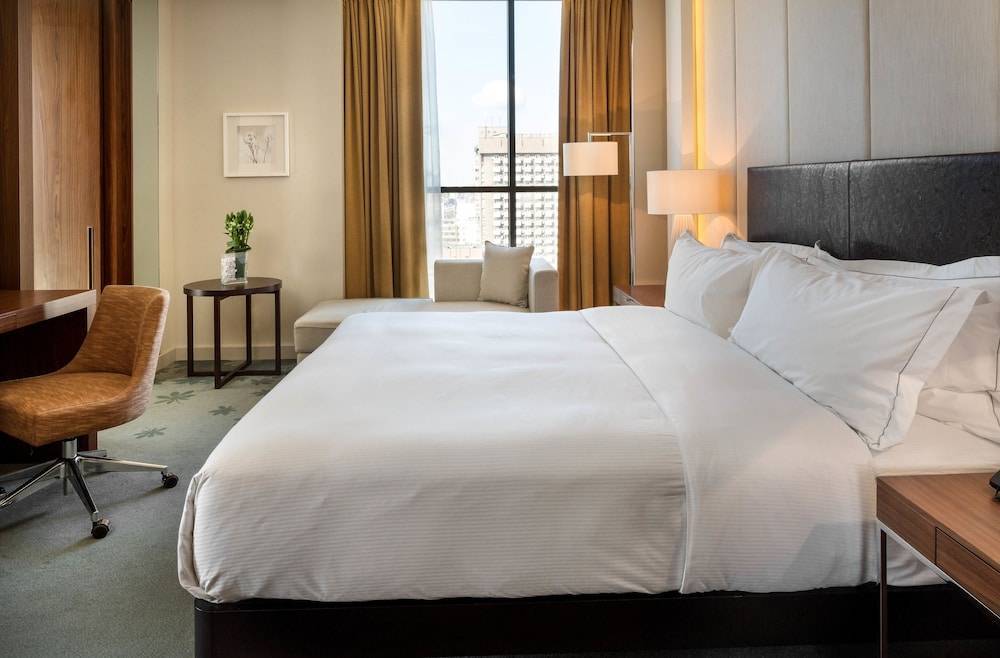 Заправляем кровать как в дорогом отеле: практические советы для каждой хозяйки
