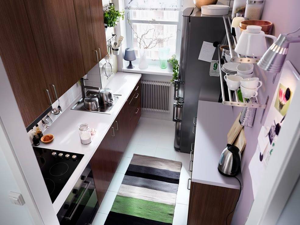 Дизайн вытянутой узкой длинной кухни — 23 примера интерьеров узких кухонь из российских проектов
