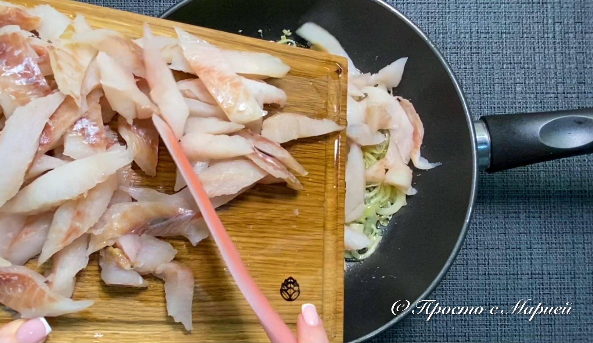 Минтай жареный на сковороде: 8 рецептов, как вкусно приготовить рыбу